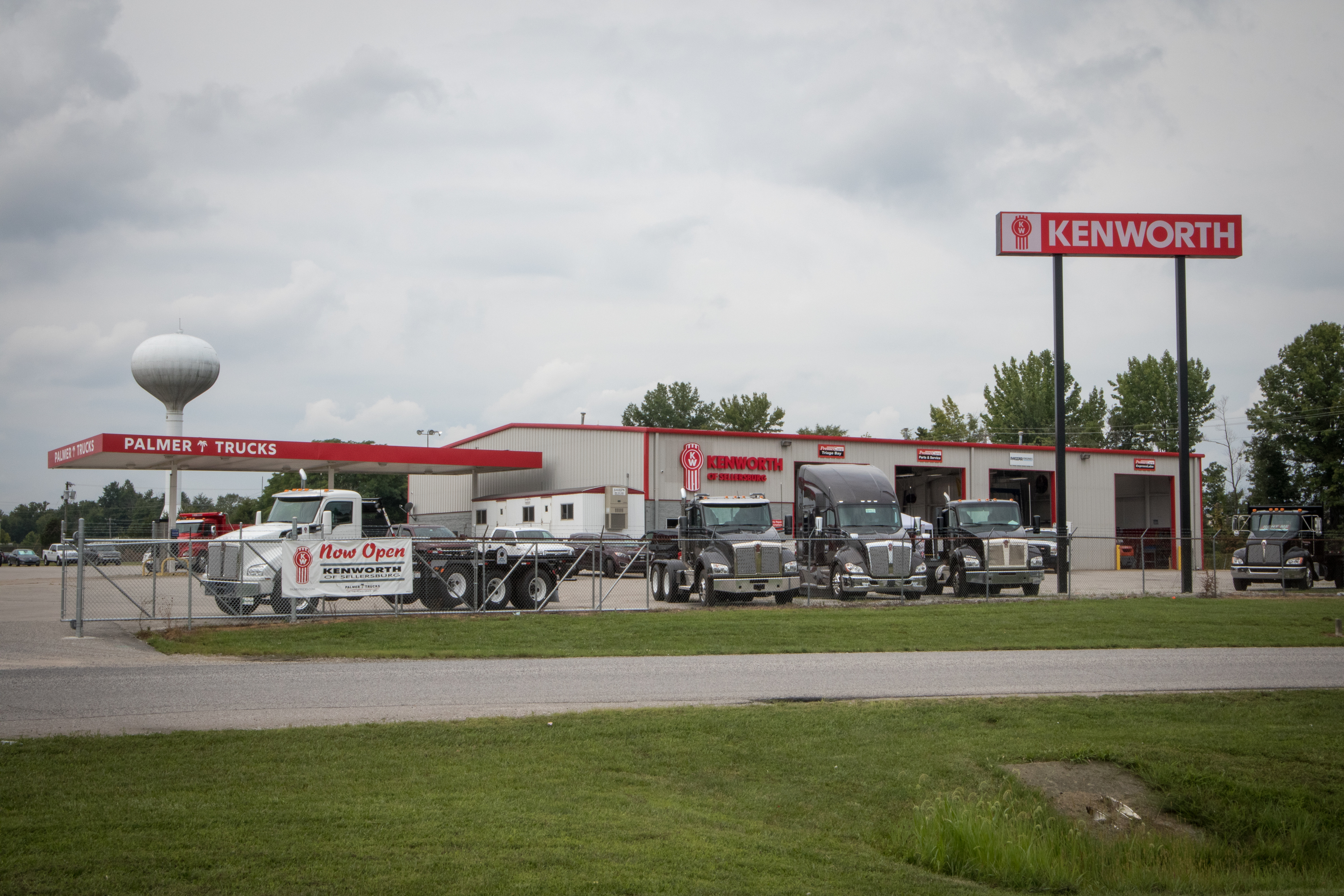 Kenworth of Sellersburg, Indiana Semi Truck Repair Shop & Dealership